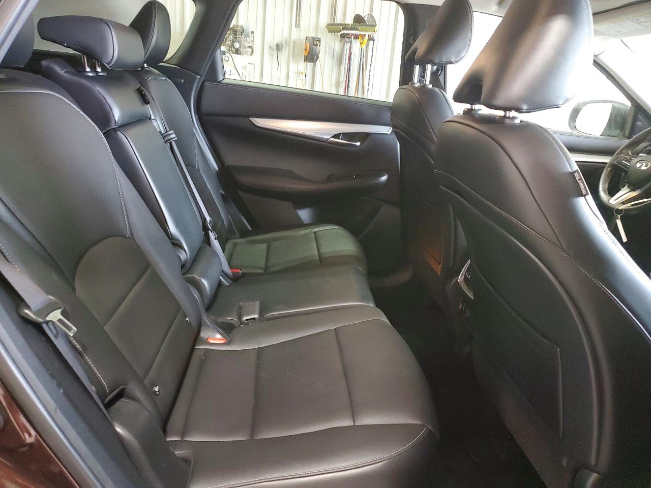 INFINITI Qx Luxe