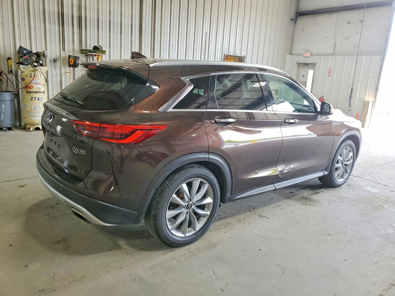 INFINITI Qx Luxe