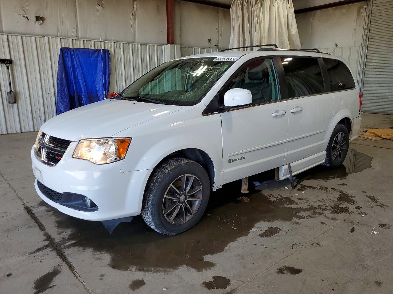 Dodge Caravan Sxt