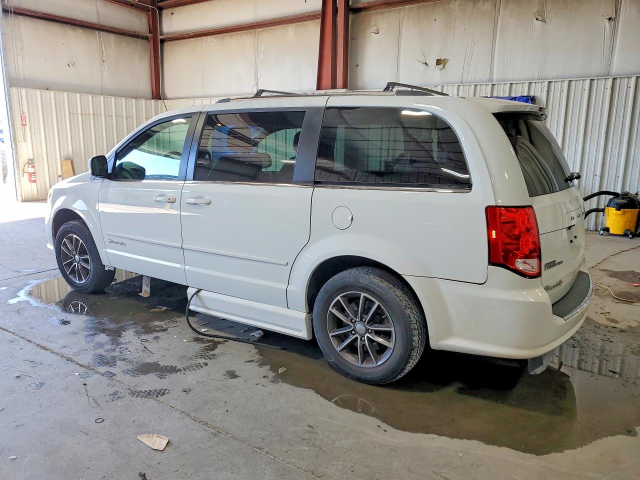 Dodge Caravan Sxt