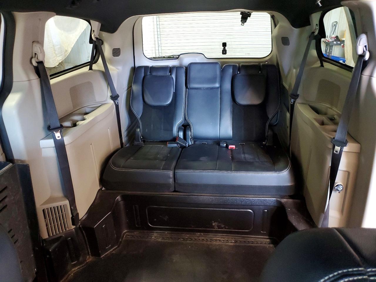 Dodge Caravan Sxt