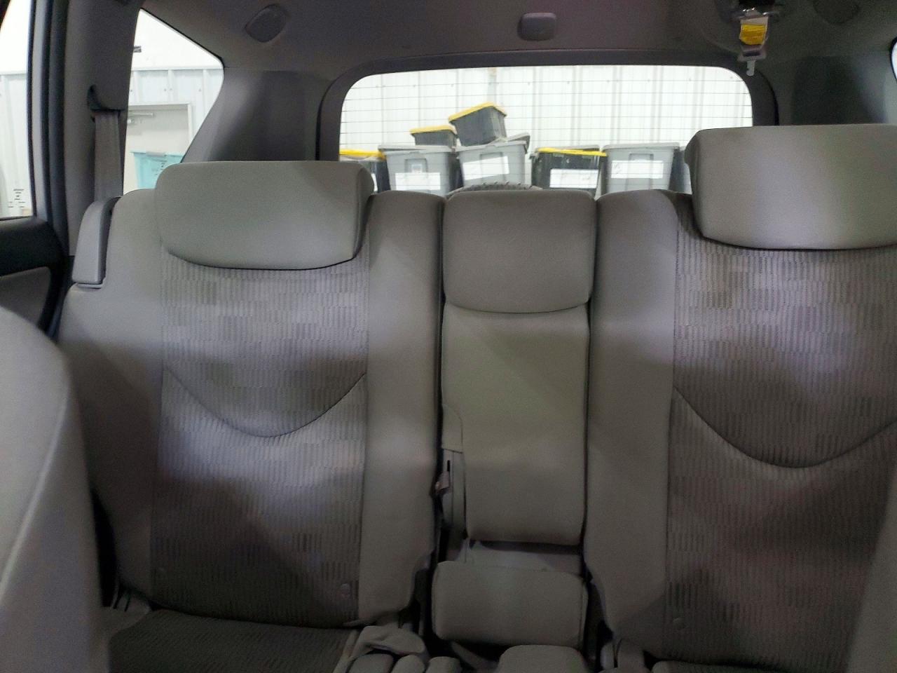 Toyota RAV4 Base