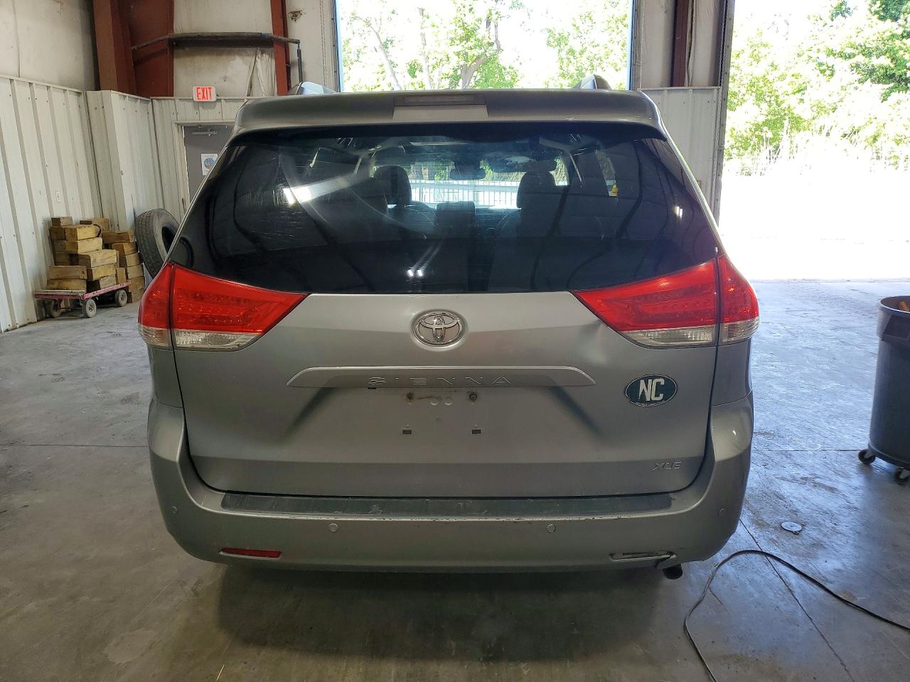 Toyota Sienna Xle 8-passenger