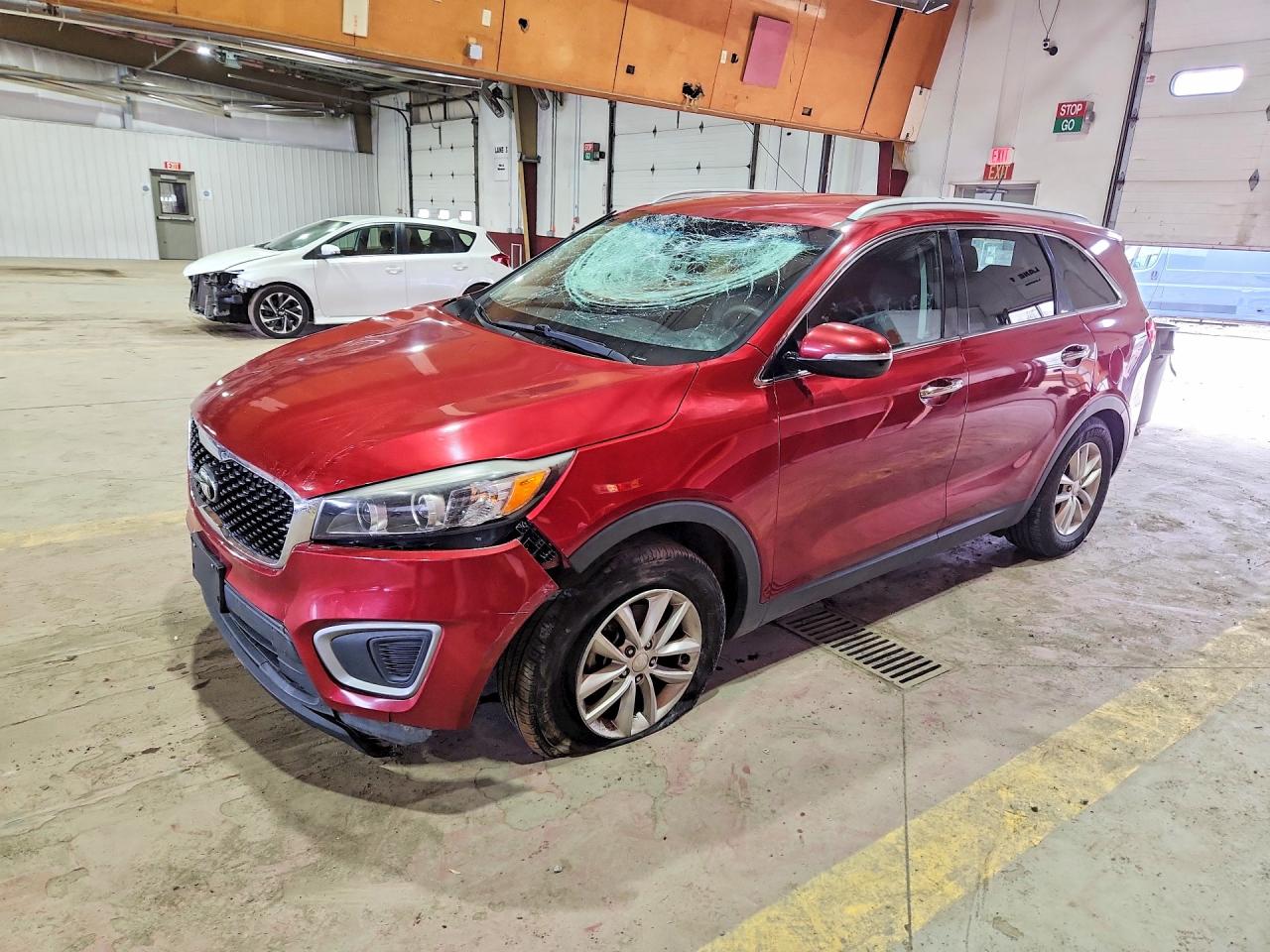Salvage Kia Sorento Image