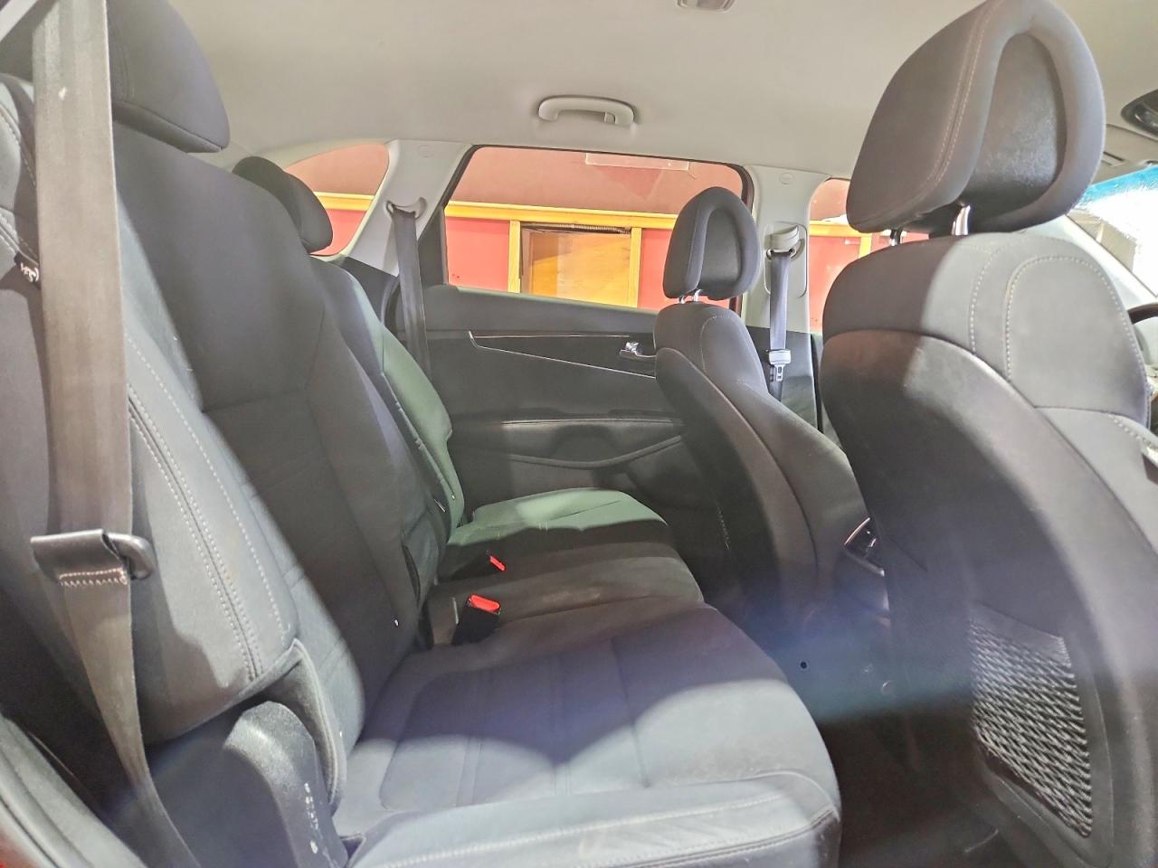Kia Sorento Lx V6