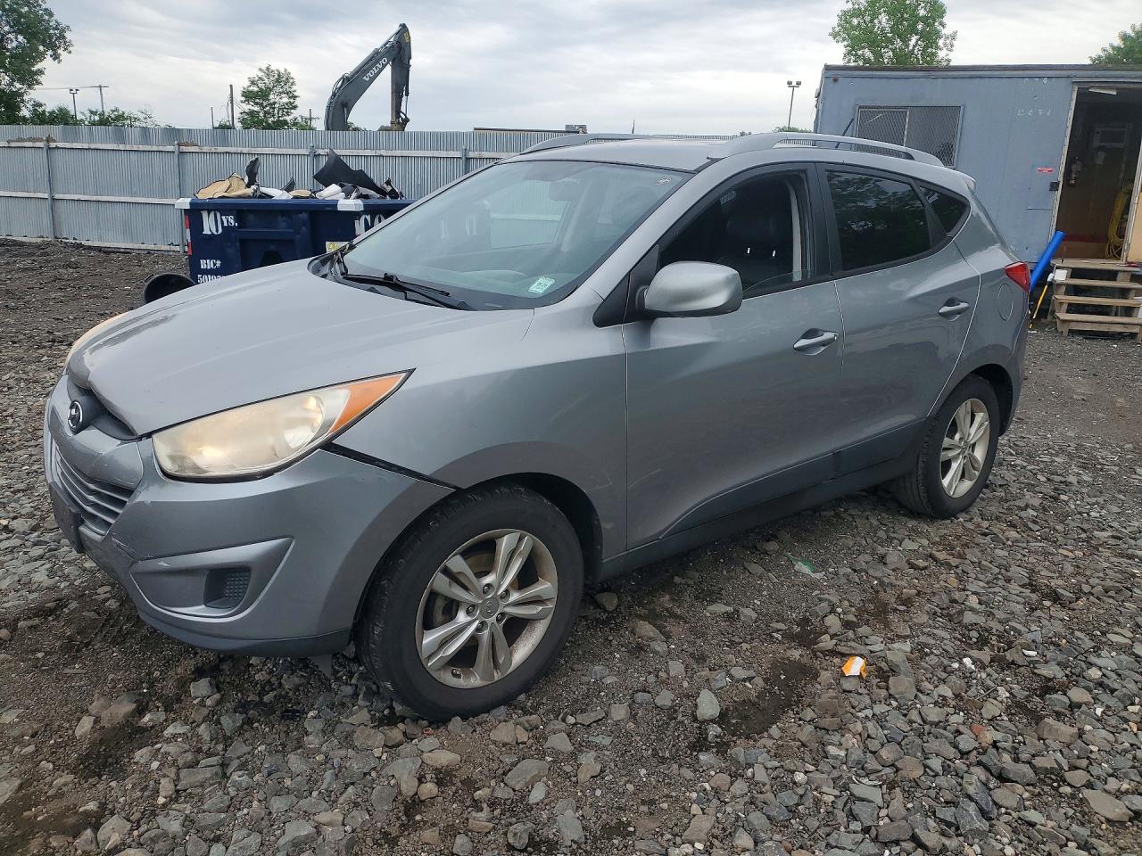 Salvage Hyundai TUCSON Image