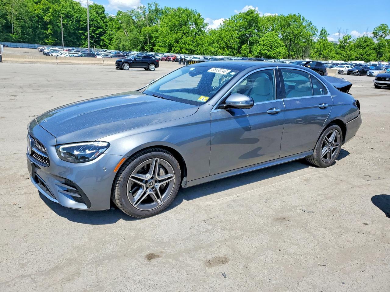Salvage Mercedes-Benz E-Class Image