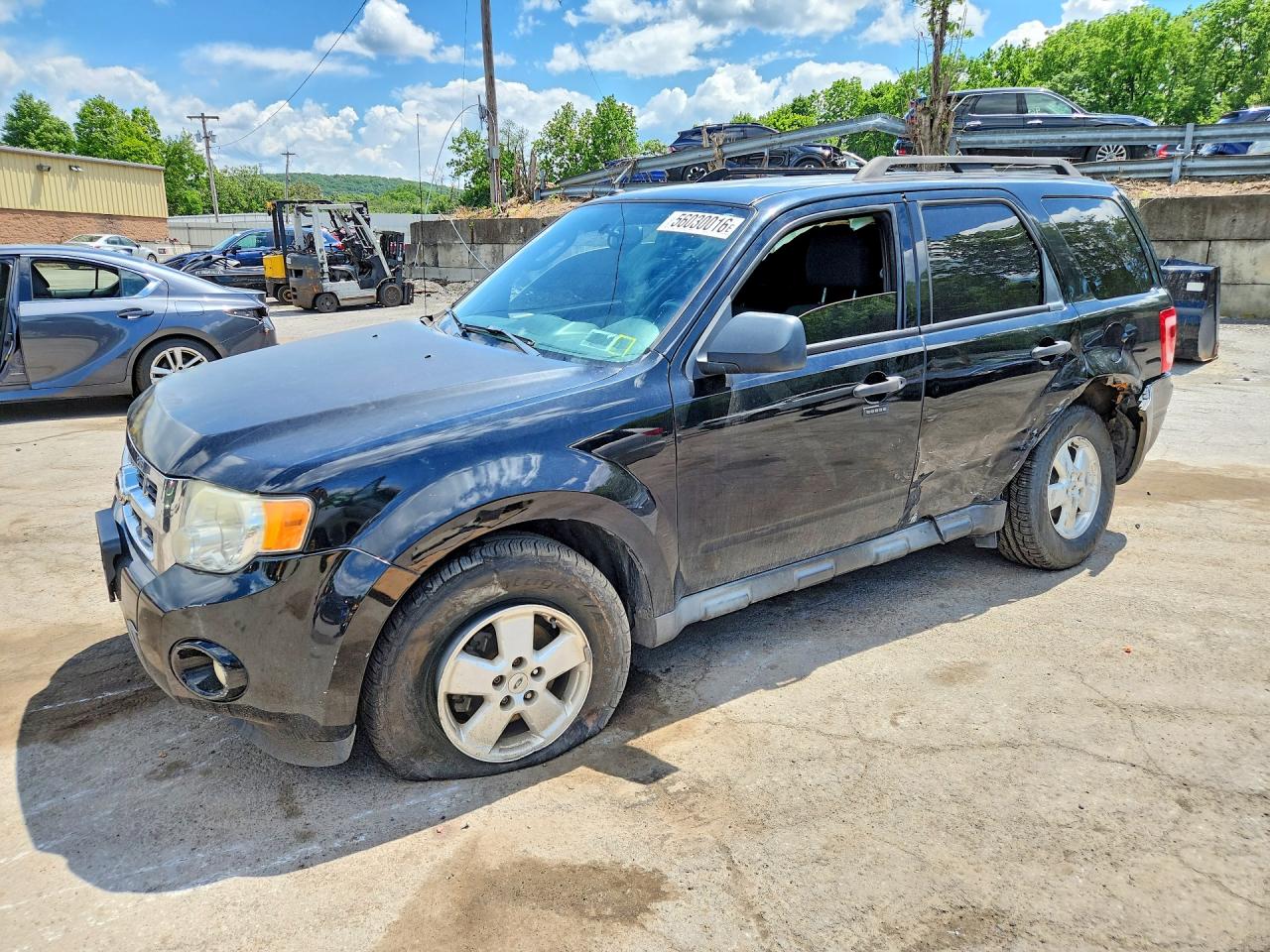 Salvage Ford Escape Image
