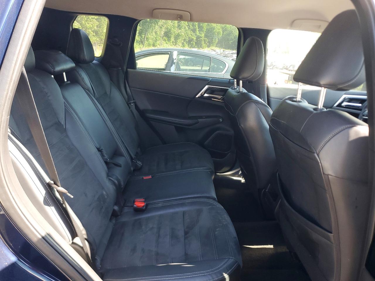 Mitsubishi Outlander Se