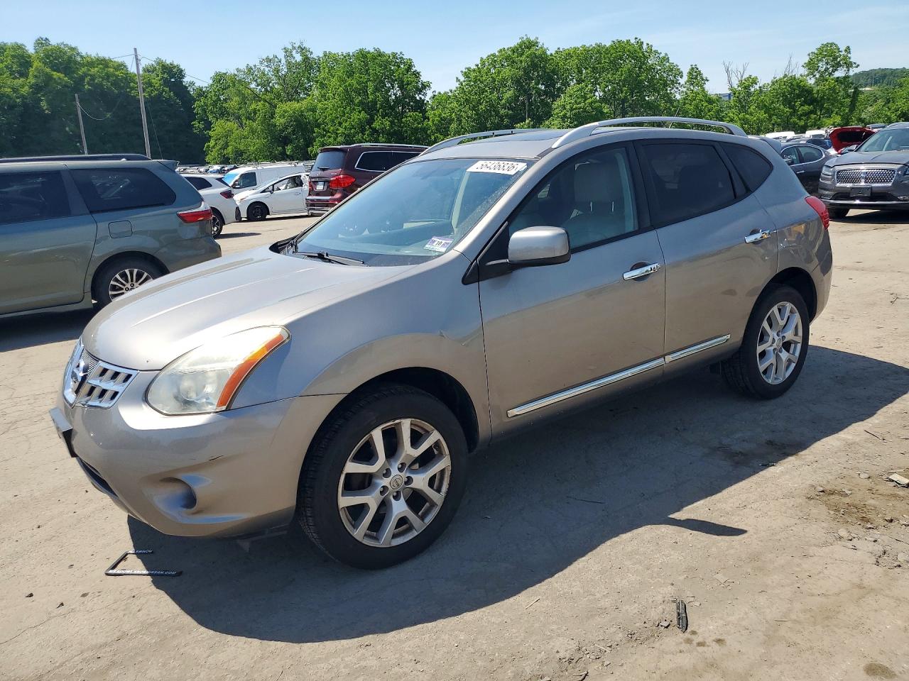 Salvage Nissan Rogue Image