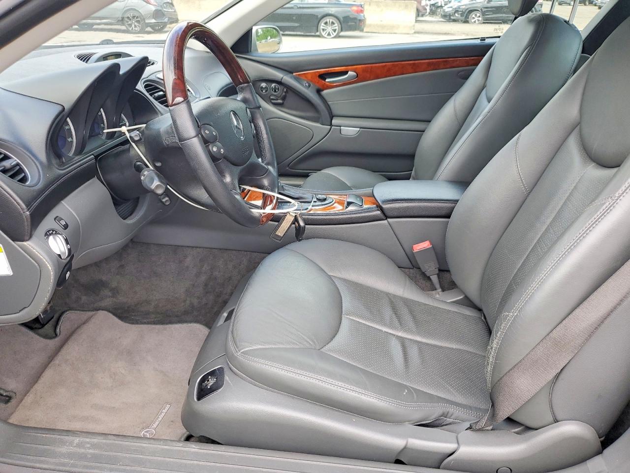 Mercedes-Benz S-Class 500