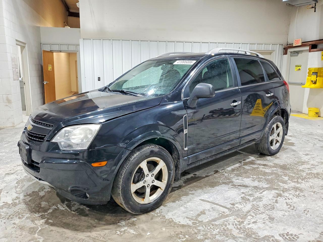 Salvage Chevrolet Captiva Image