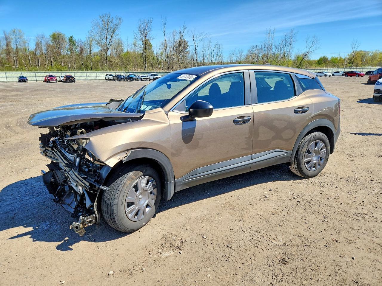 Salvage Nissan Kicks Image