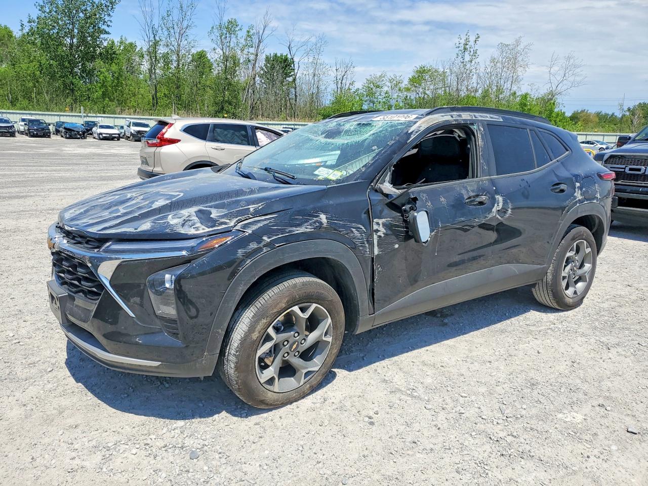 Salvage Chevrolet Trax Image