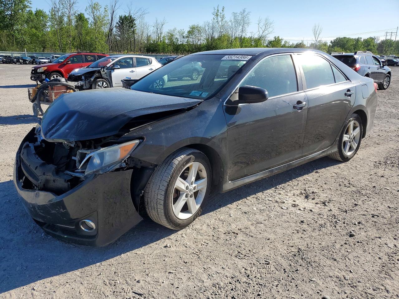 Salvage Toyota Camry Image