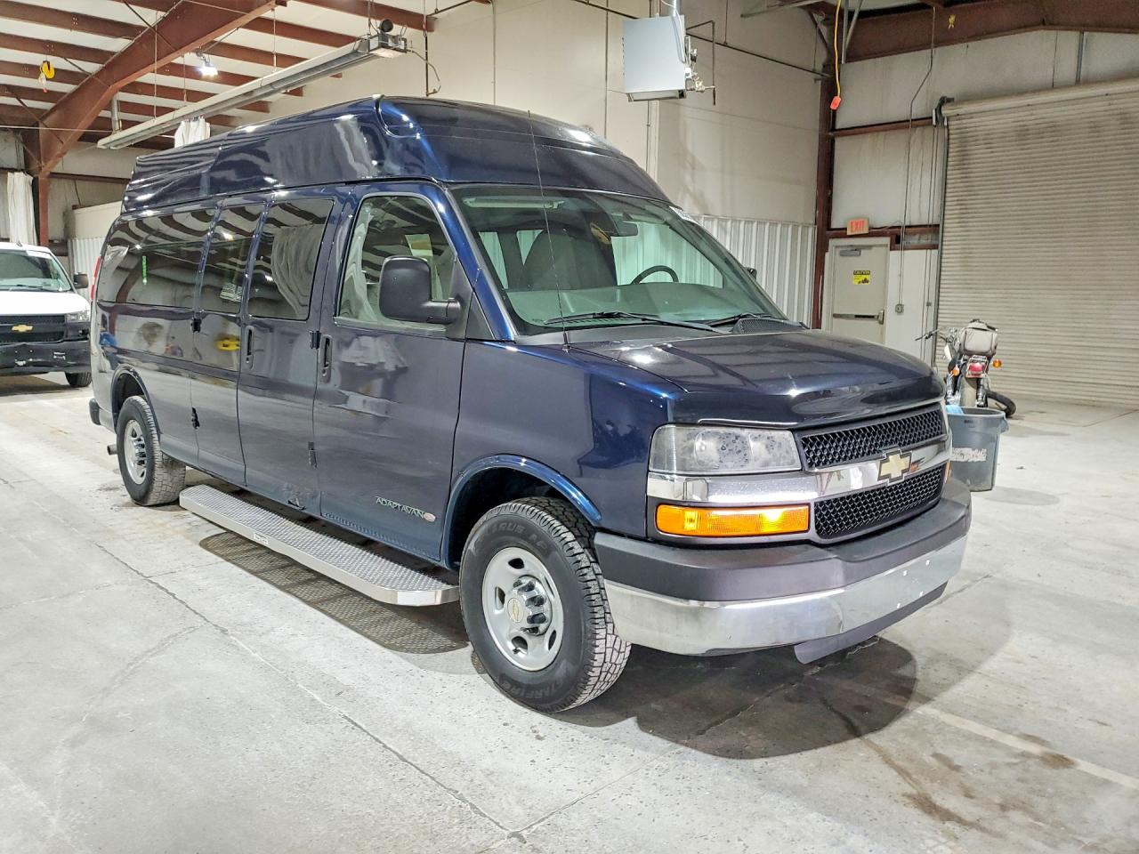 Chevrolet Express Lt
