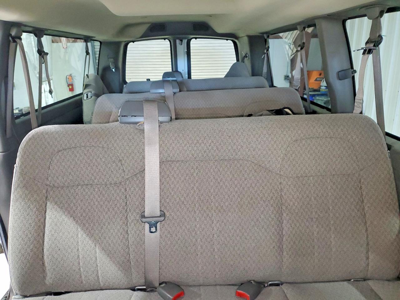 Chevrolet Express Lt