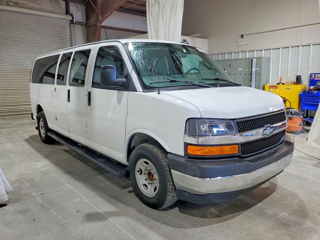 Chevrolet Express Lt