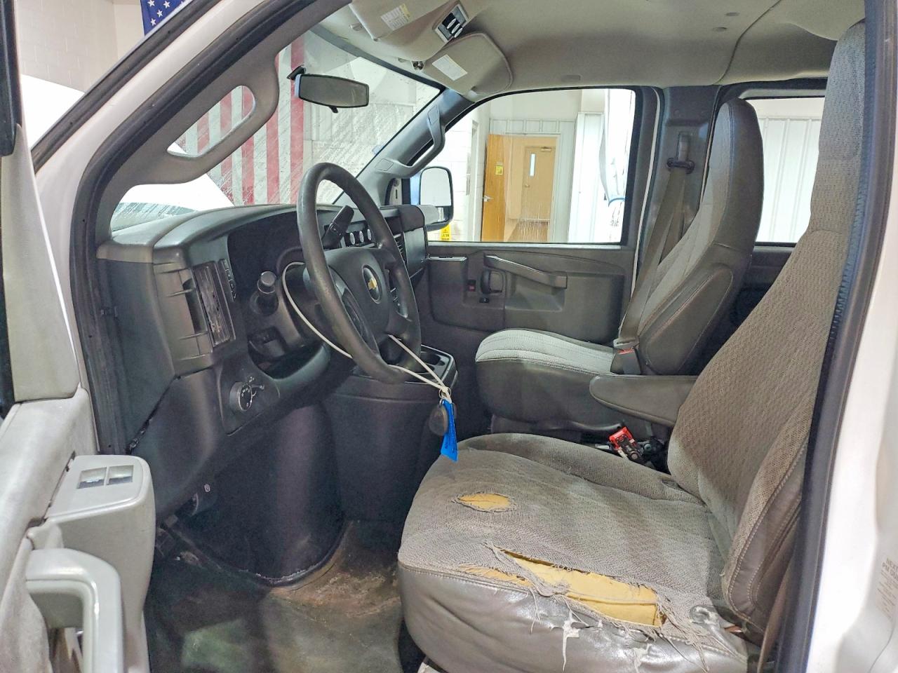 Chevrolet Express Lt