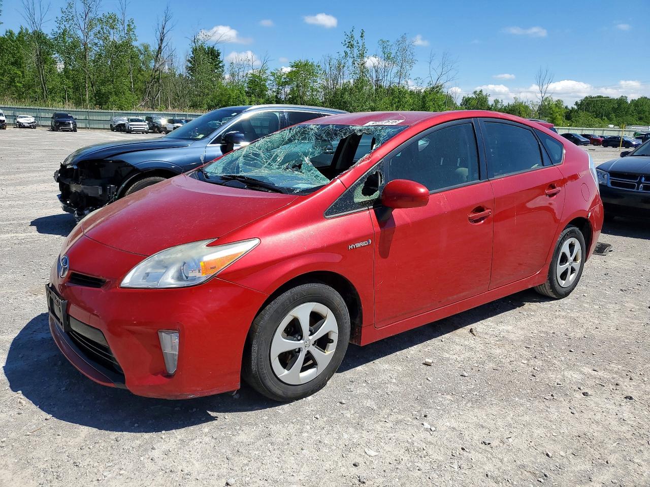 Salvage Toyota Prius Image