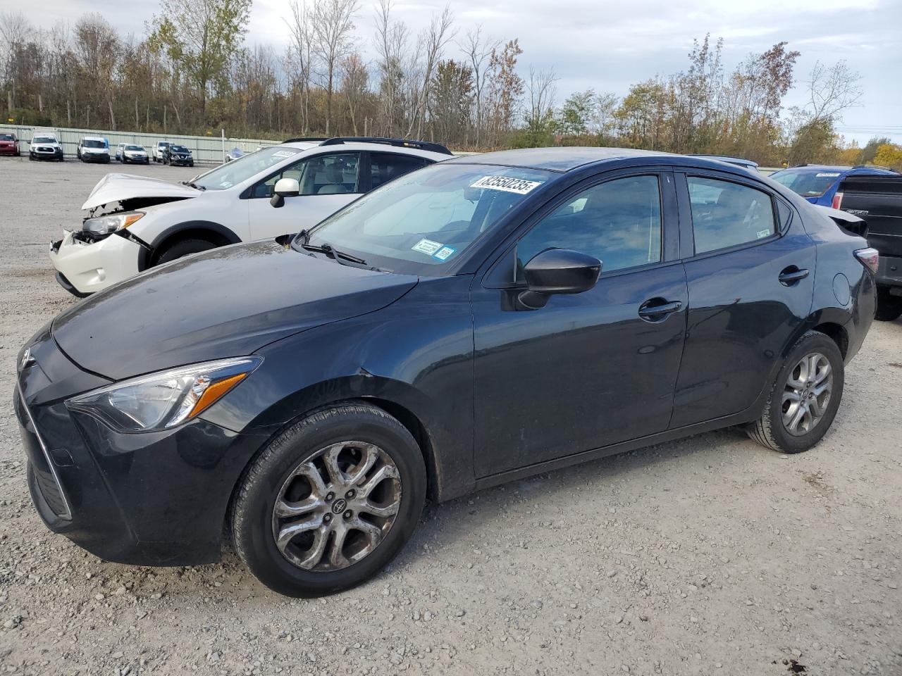 Salvage Toyota Yaris Image