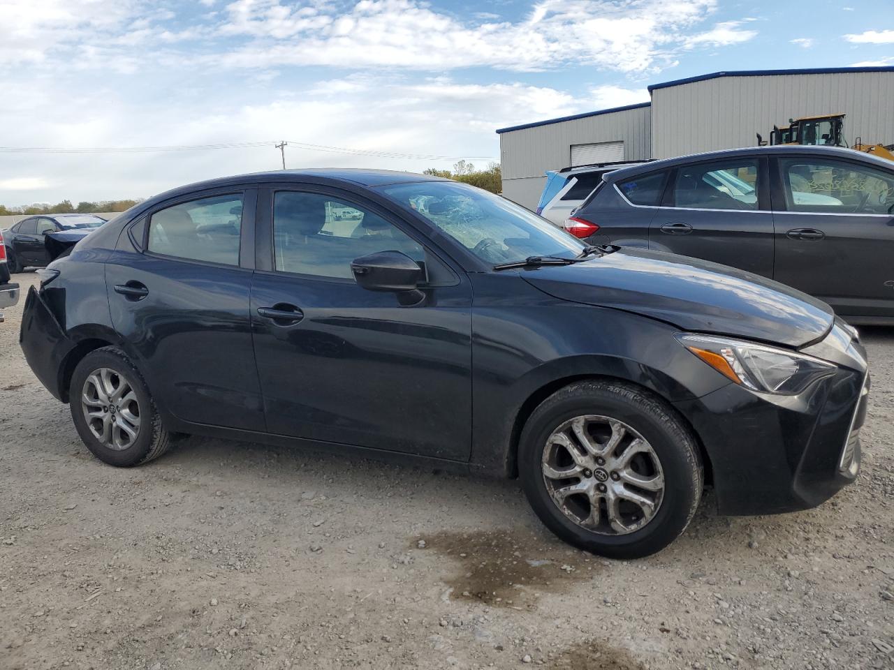 Toyota Yaris Base