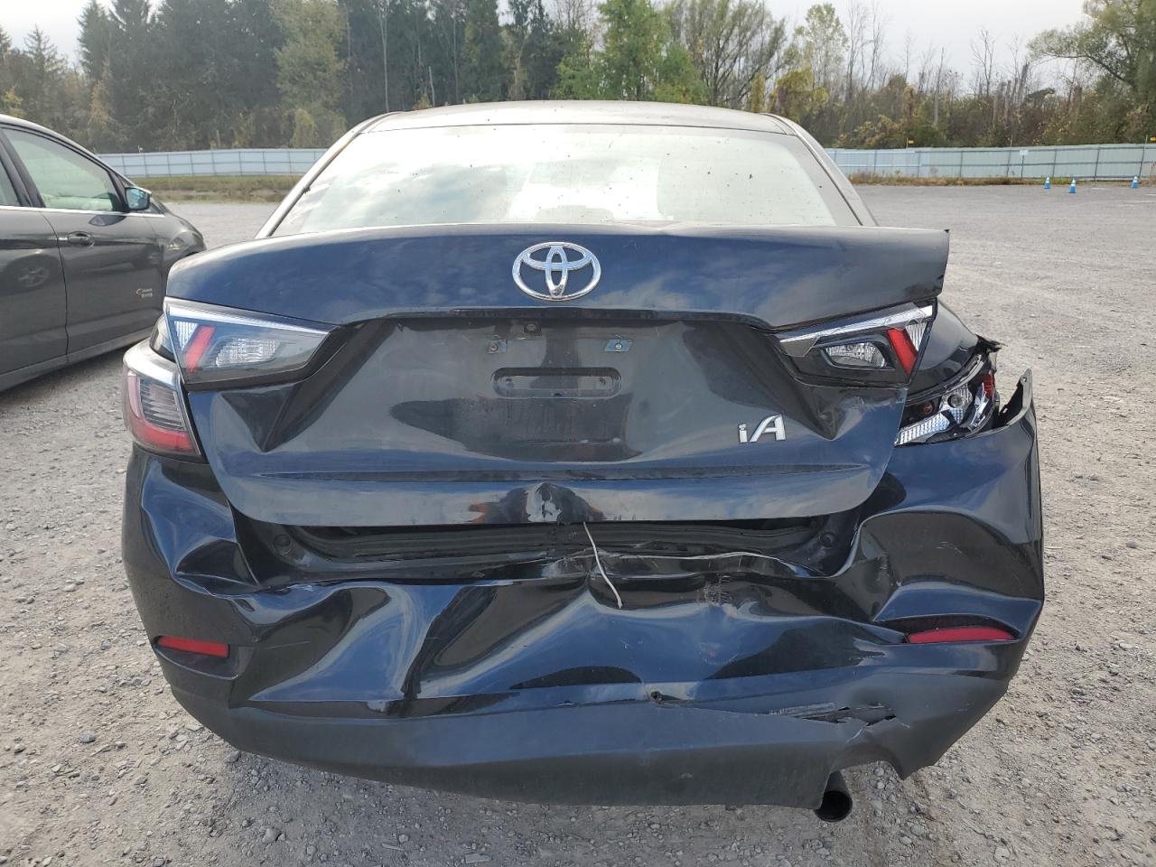 Toyota Yaris Base