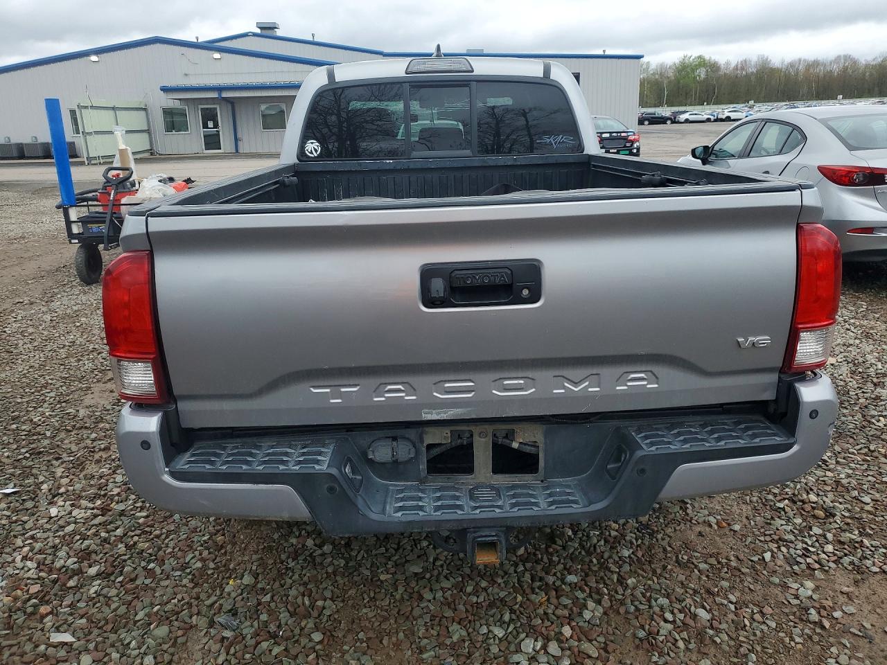 Toyota Tacoma Sr5 V6