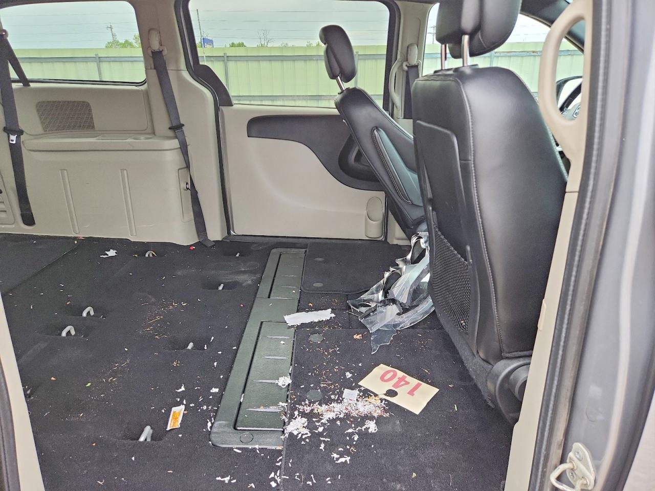 Dodge Caravan Sxt