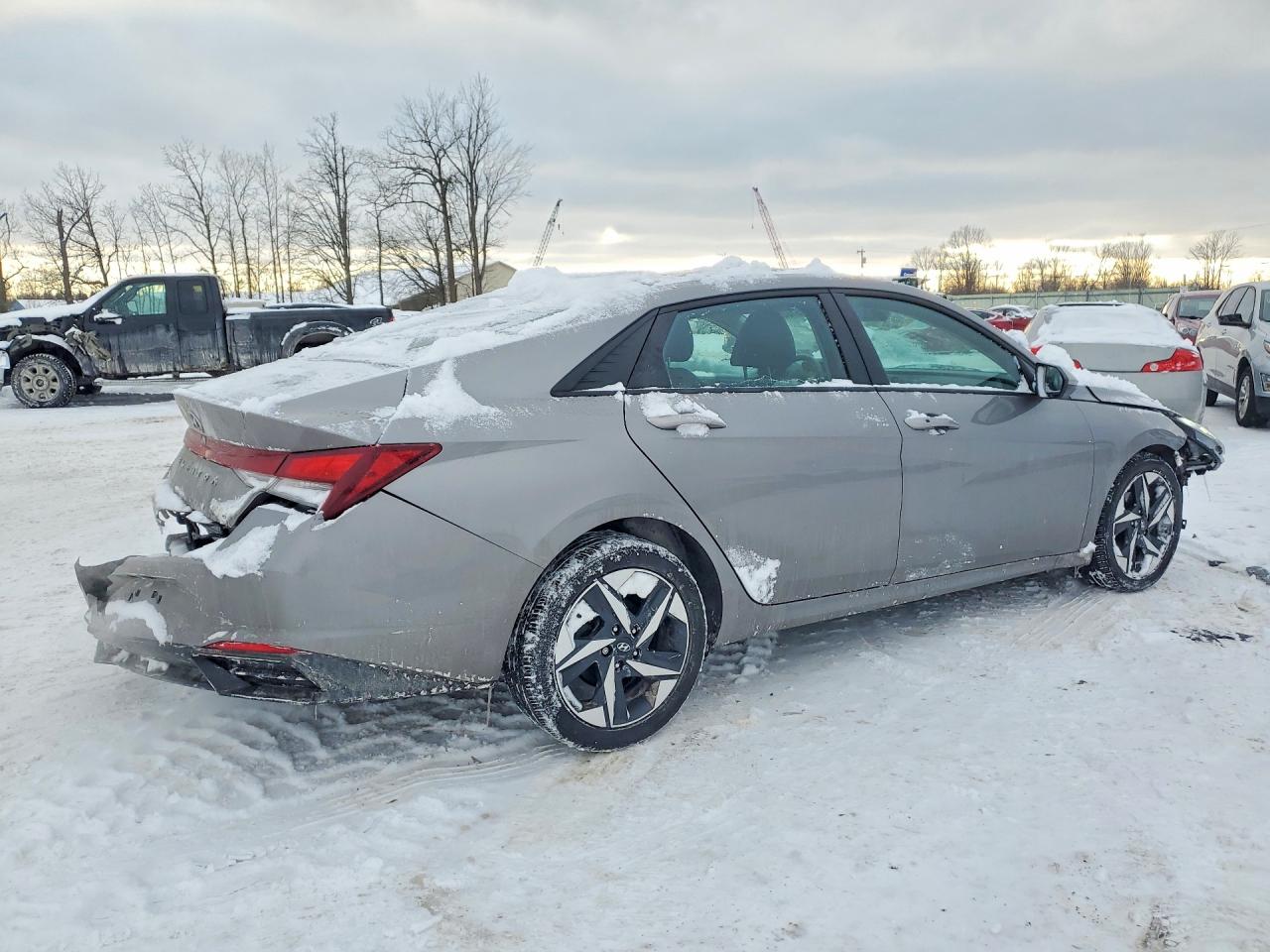 Hyundai ELANTRA Sel