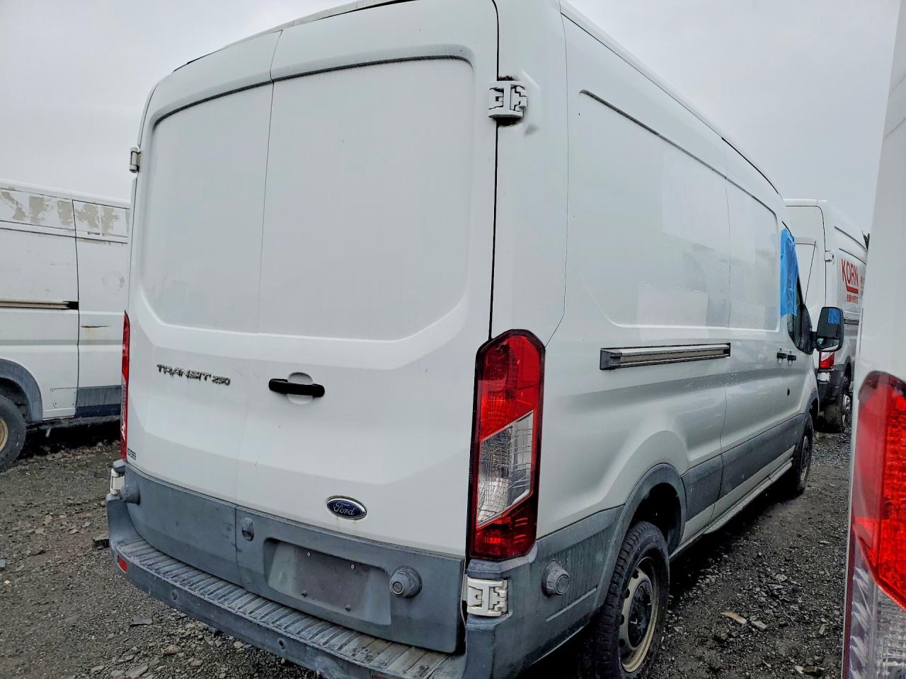 Ford Transit T-250