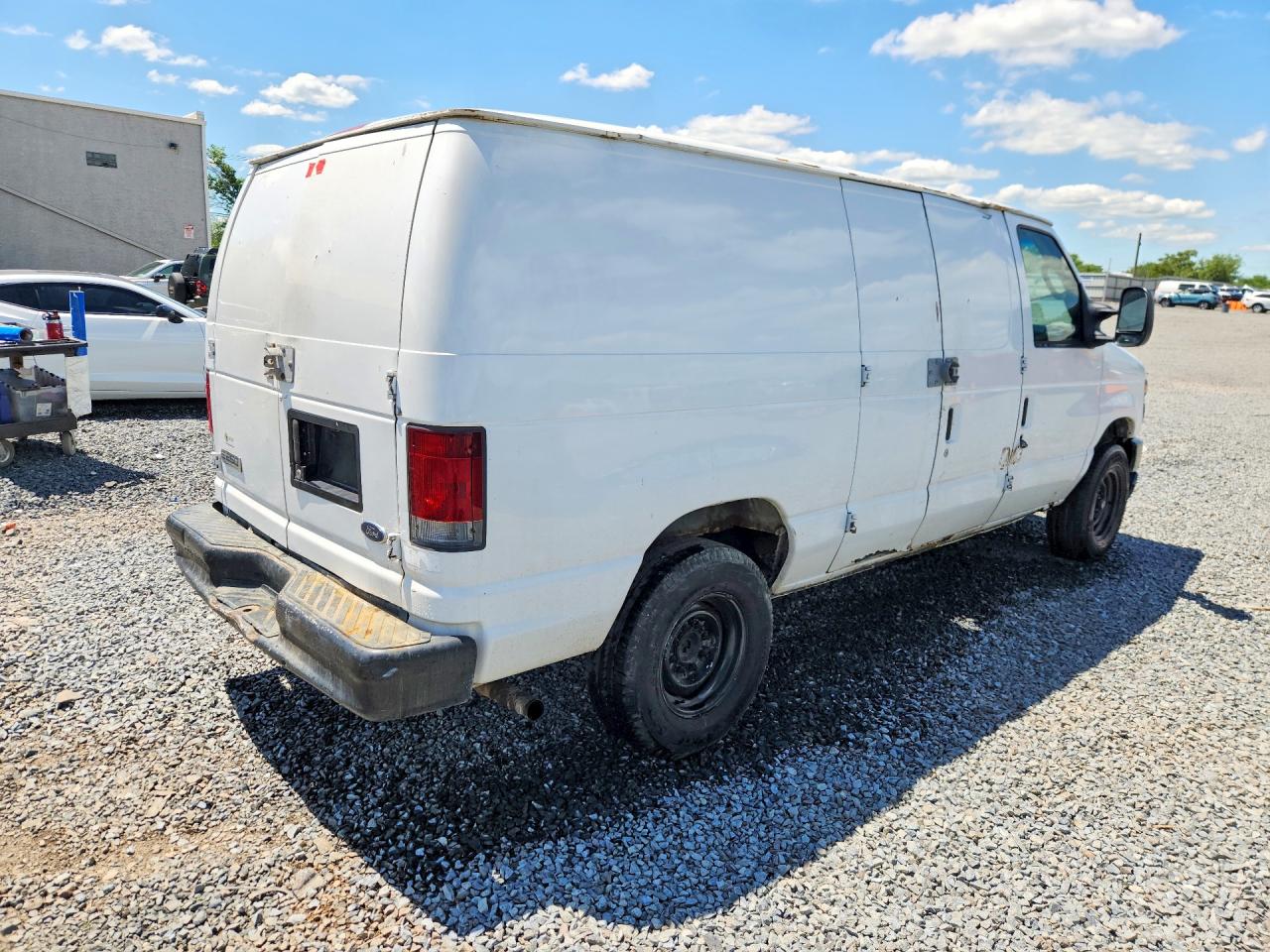 Ford Econoline E250 Van