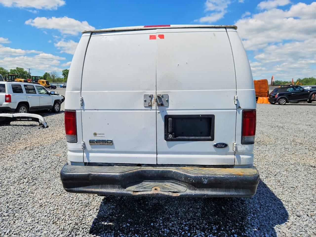 Ford Econoline E250 Van
