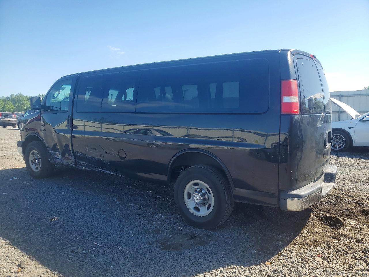Chevrolet Express Lt