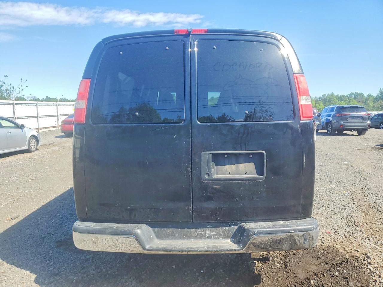 Chevrolet Express Lt
