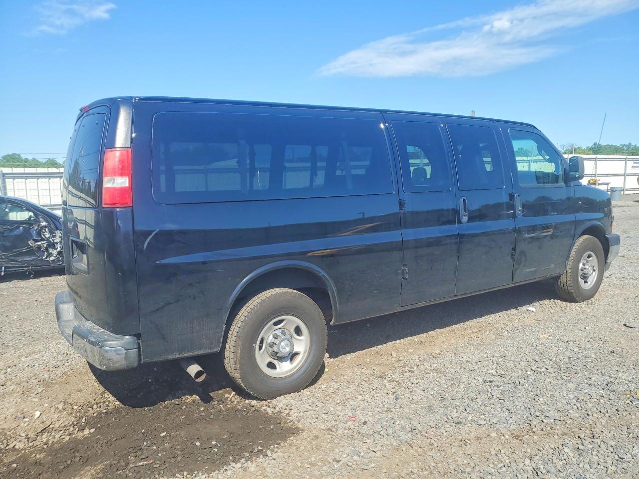 Chevrolet Express Lt