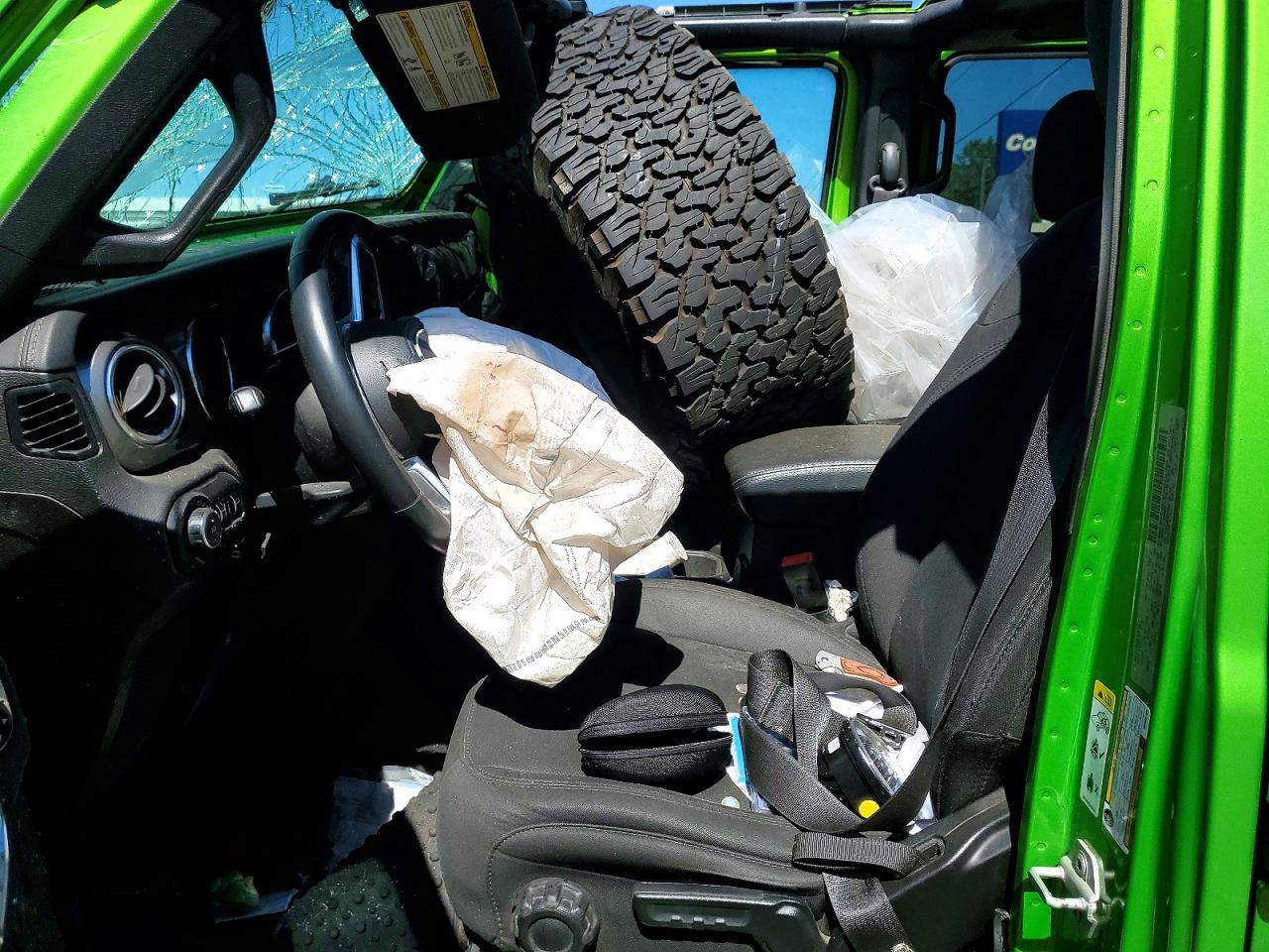 Jeep Wrangler Sahara