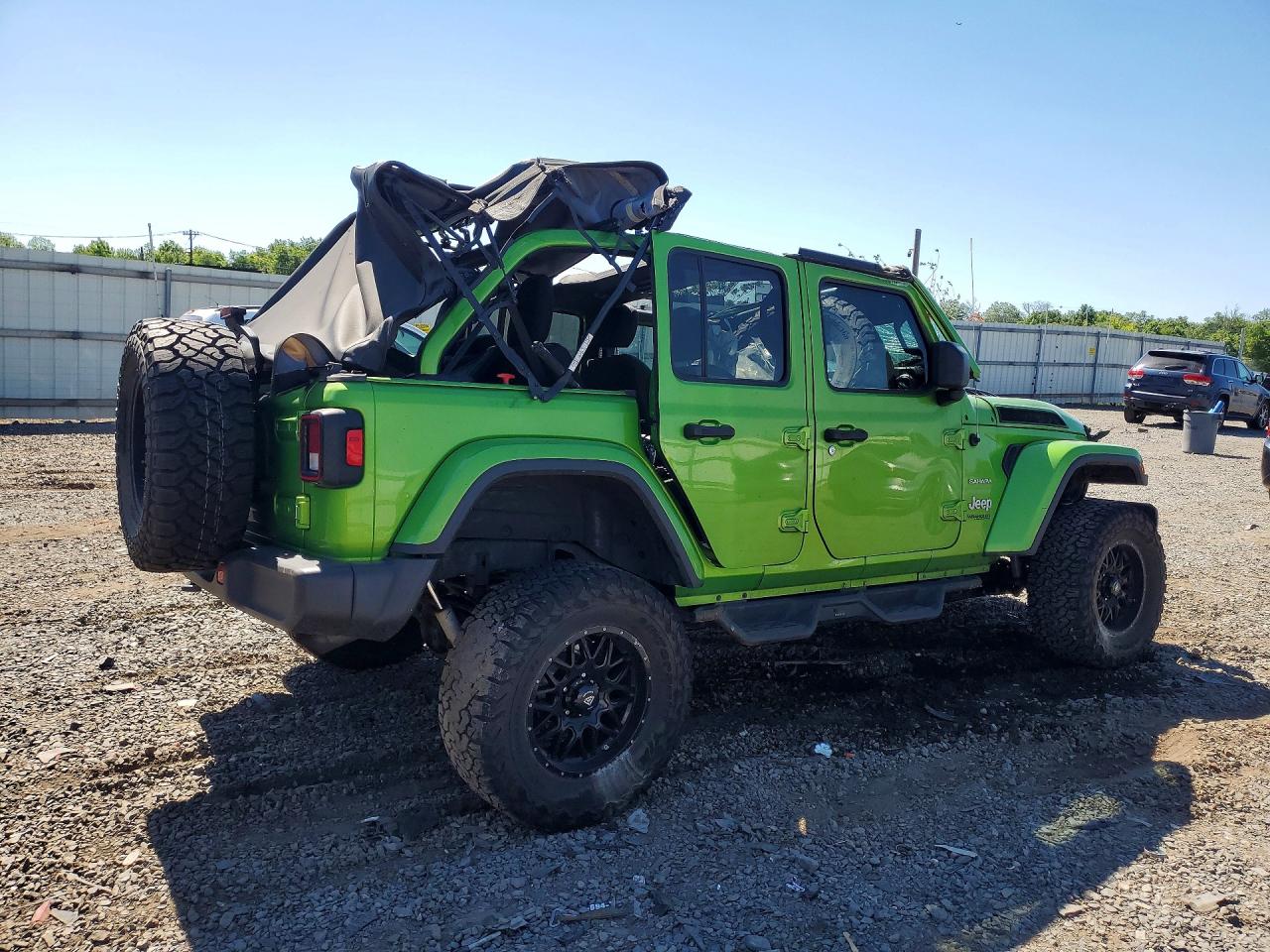 Jeep Wrangler Sahara