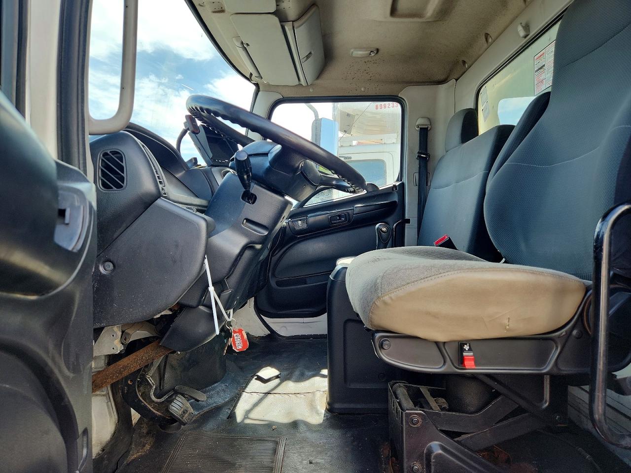 Hino 268a