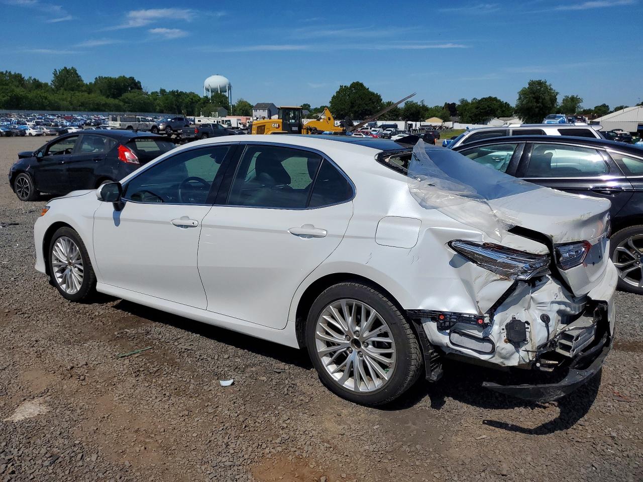 Toyota Camry Xle V6