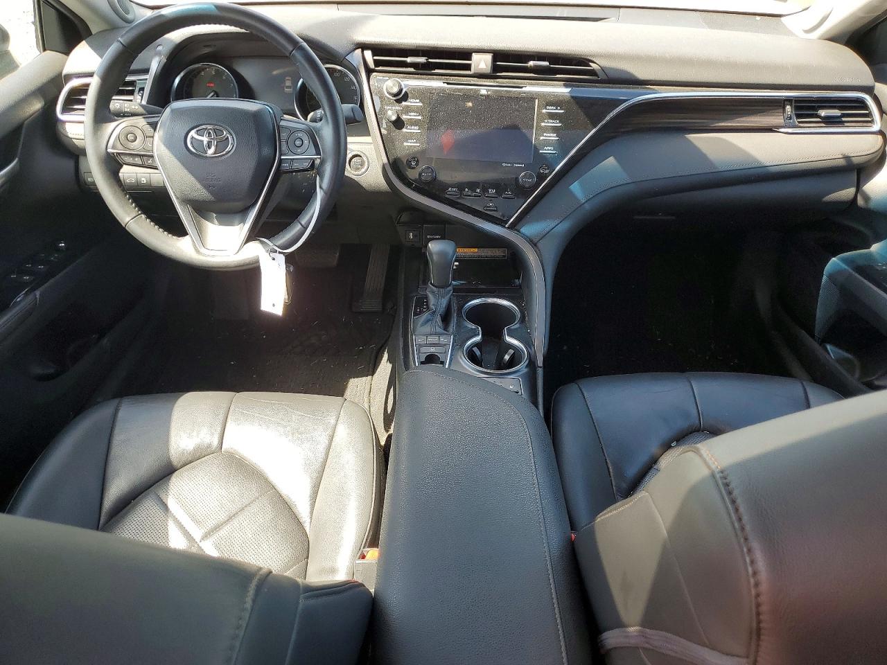 Toyota Camry Xle V6