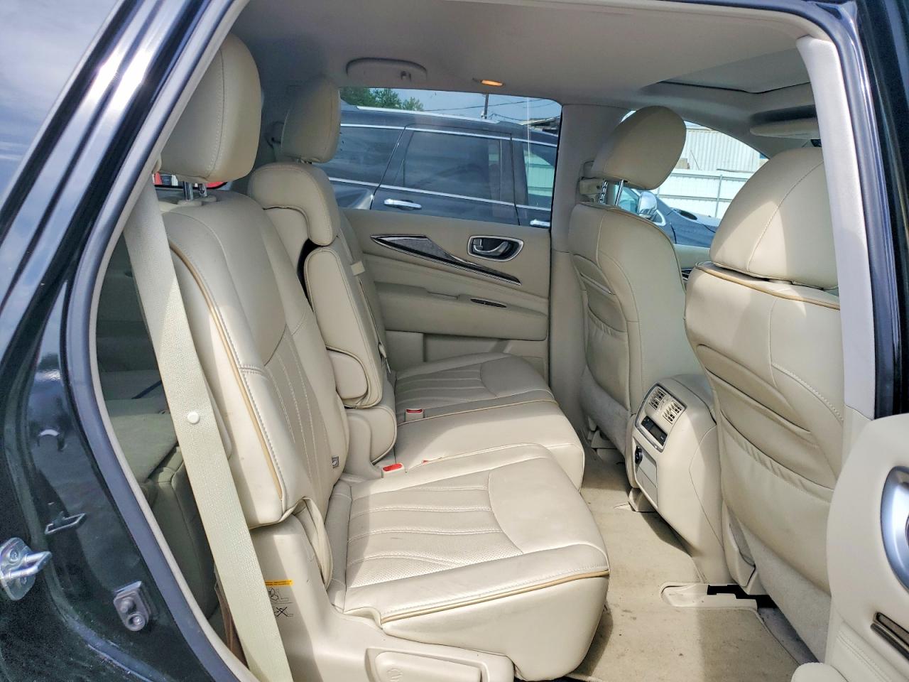 INFINITI Qx Base
