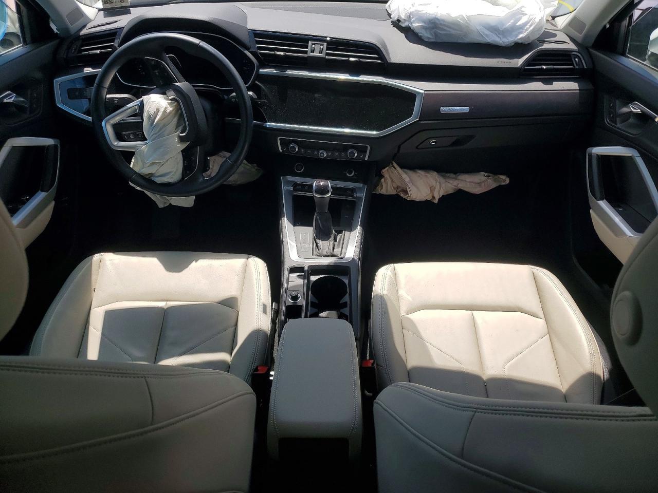 Audi Q3 Premium Plus S Line 45
