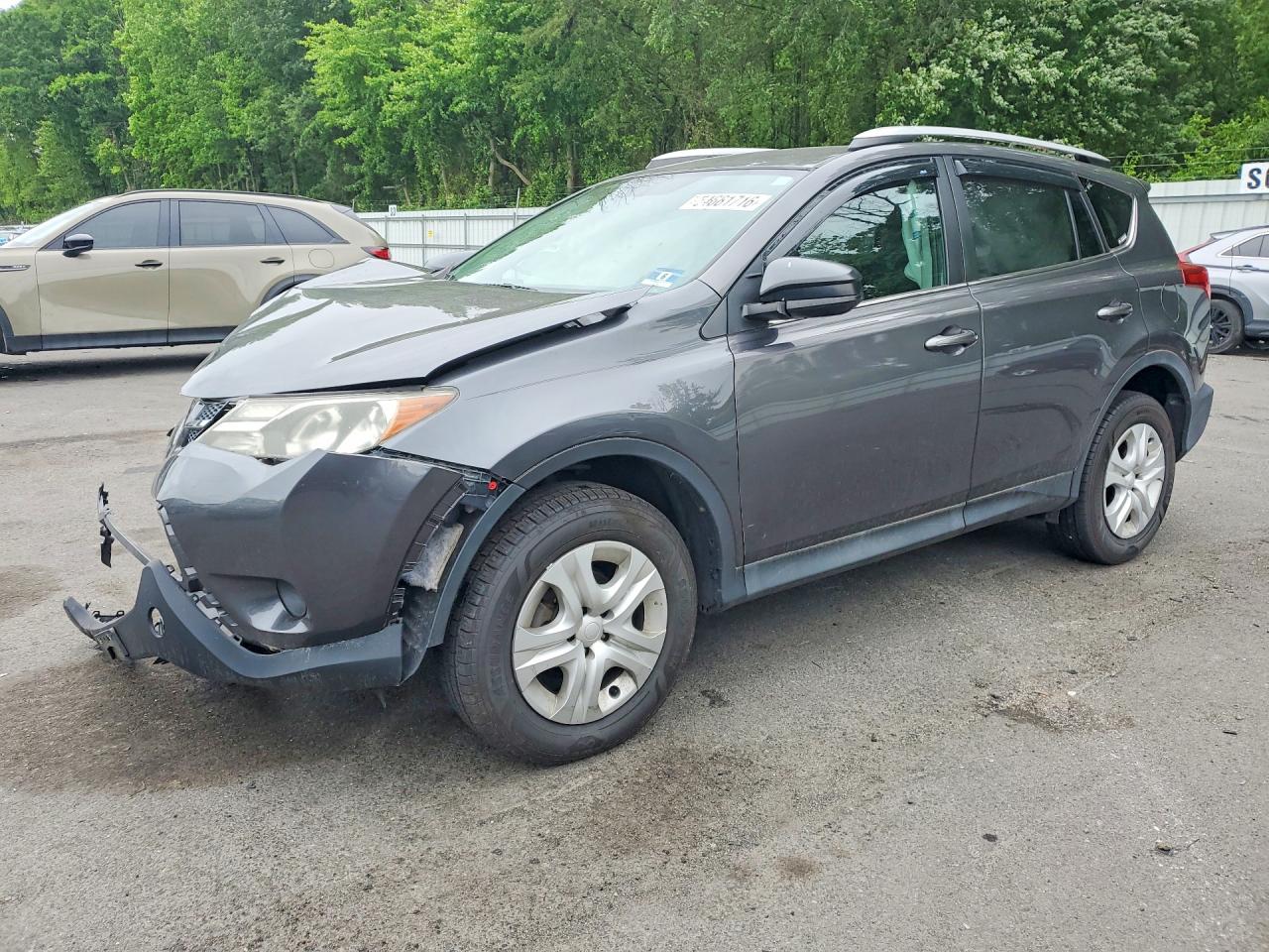 Salvage Toyota RAV4 Image