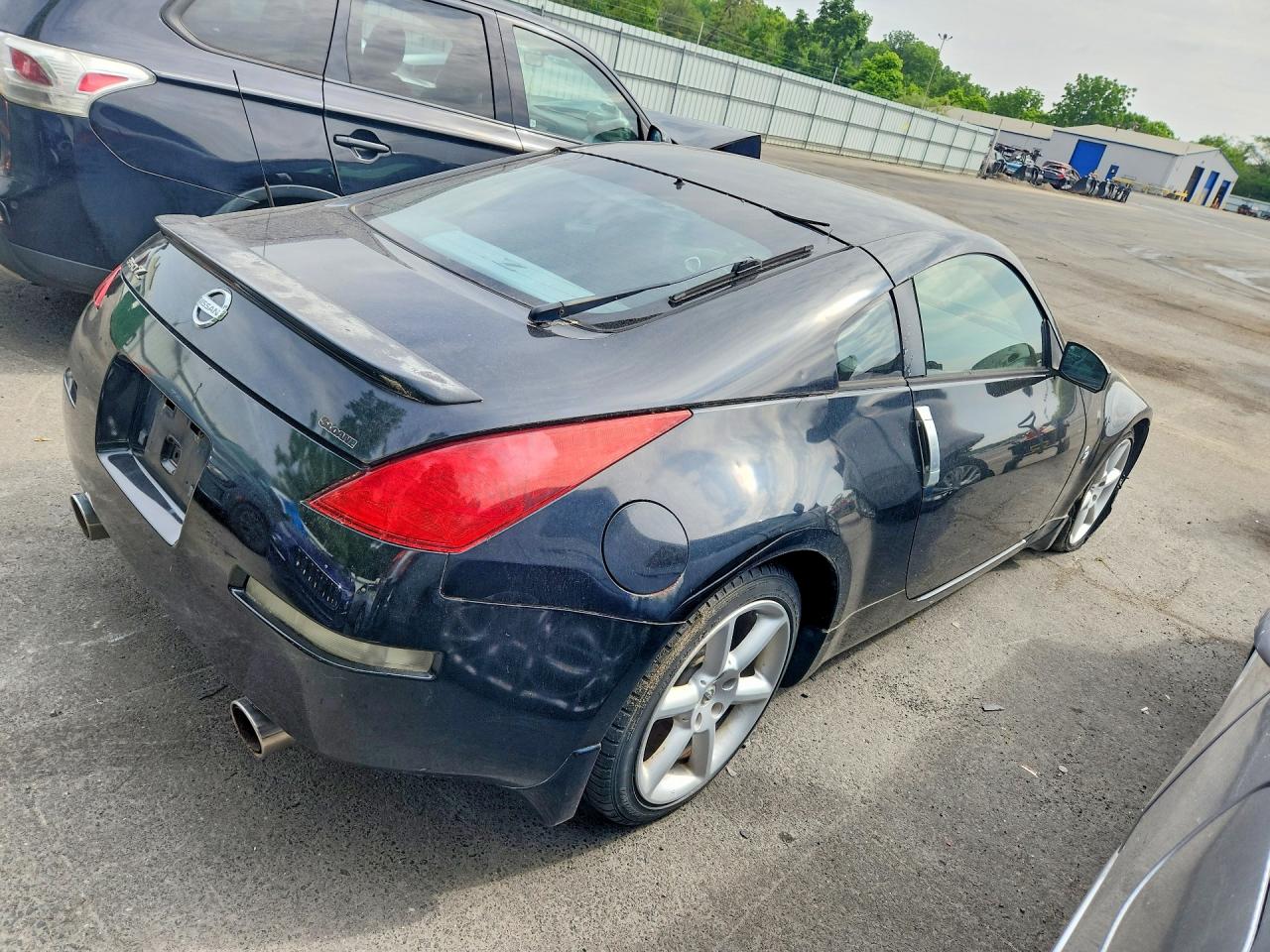 Nissan 350Z Coupe