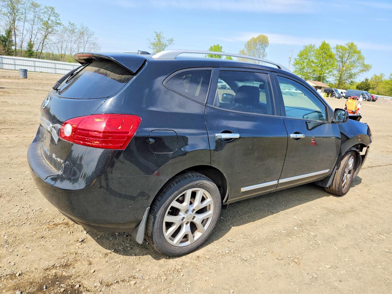 Nissan Rogue S
