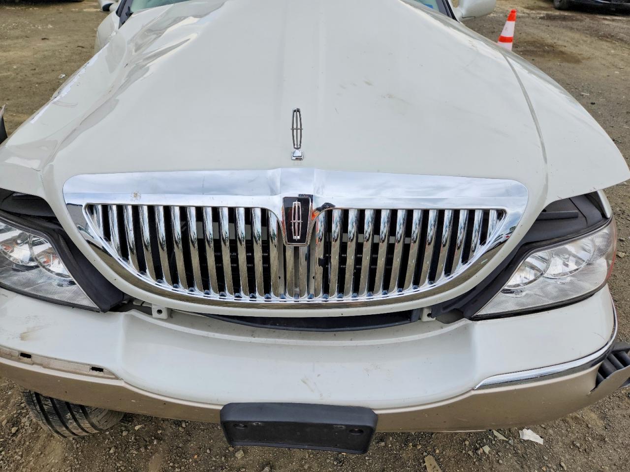 Lincoln Towncar Signature