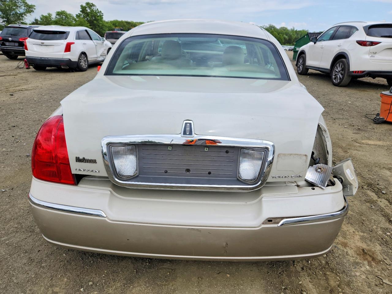 Lincoln Towncar Signature