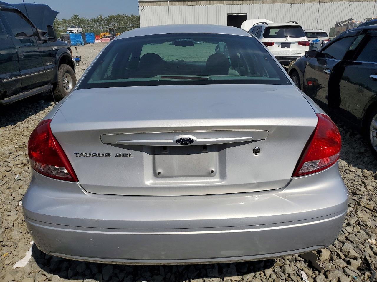 Ford Taurus Sel