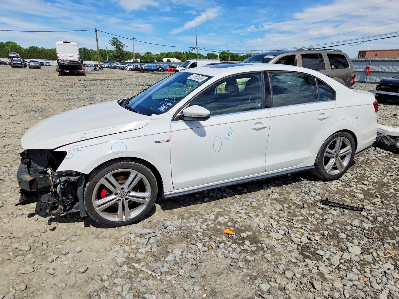 Salvage Volkswagen Jetta Image